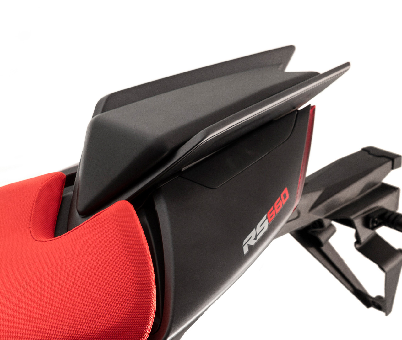 Bekleding achterzadel Apex zwart voor Aprilia RS 660